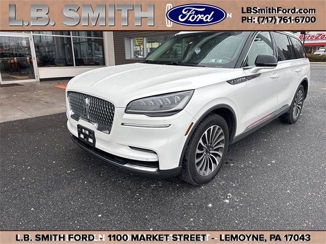 2023 Lincoln Aviator Base's photo