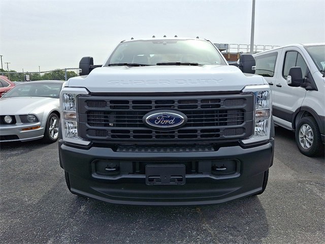 2026 Ford F-550 XL photo 2