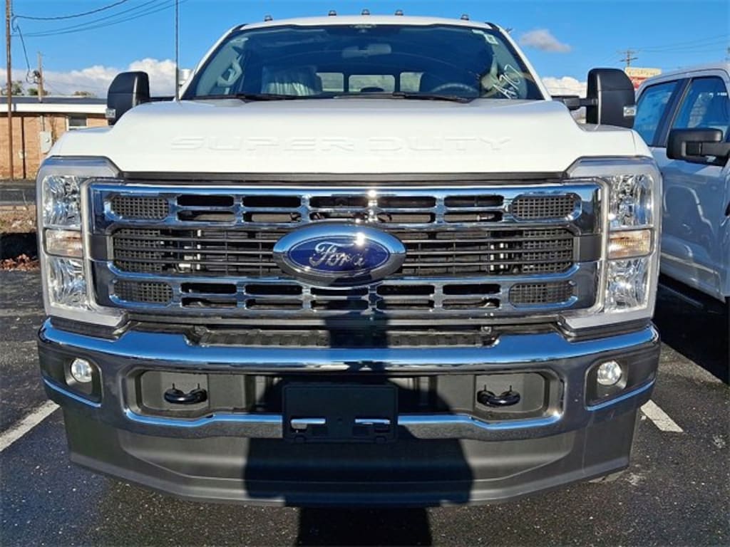 New 2025 Ford Chassis Cab F-350 XL TRUCK