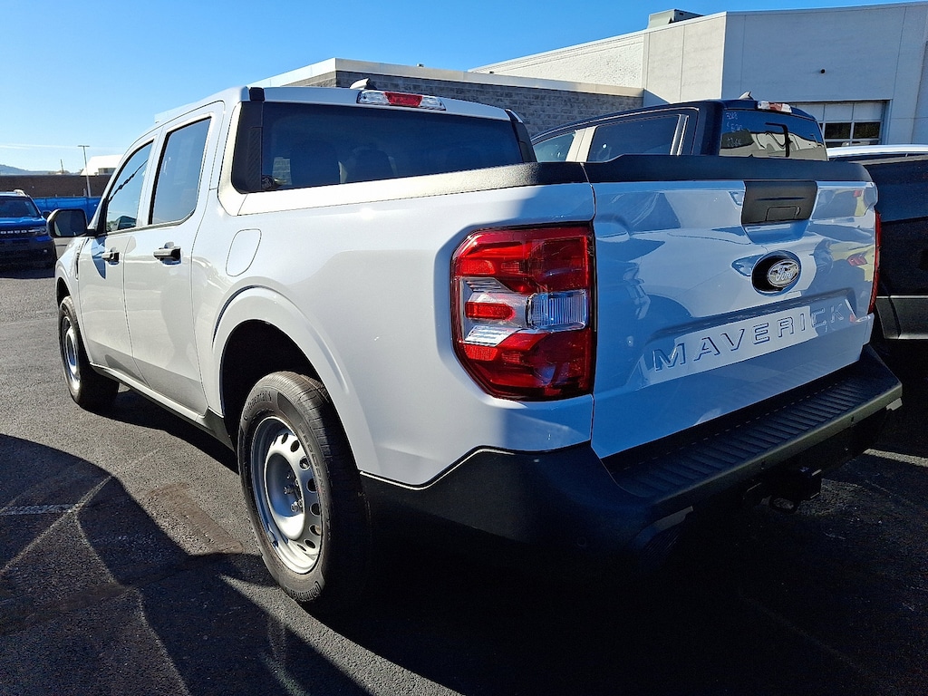 New 2025 Ford Maverick XL TRUCK