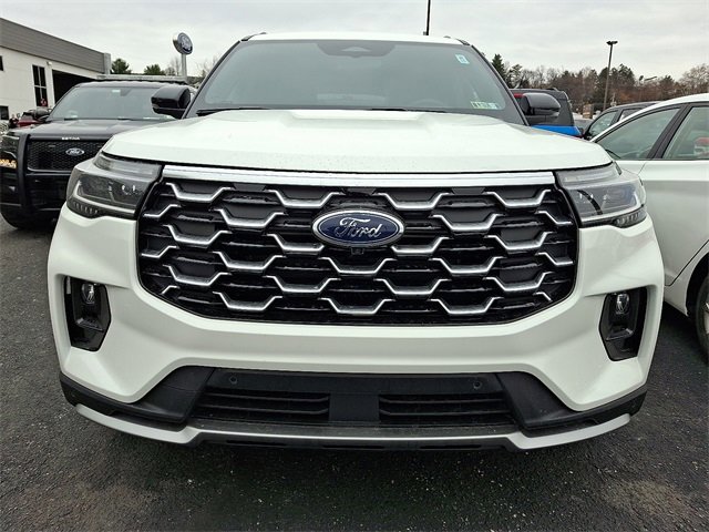 2026 Ford Explorer Platinum photo 2