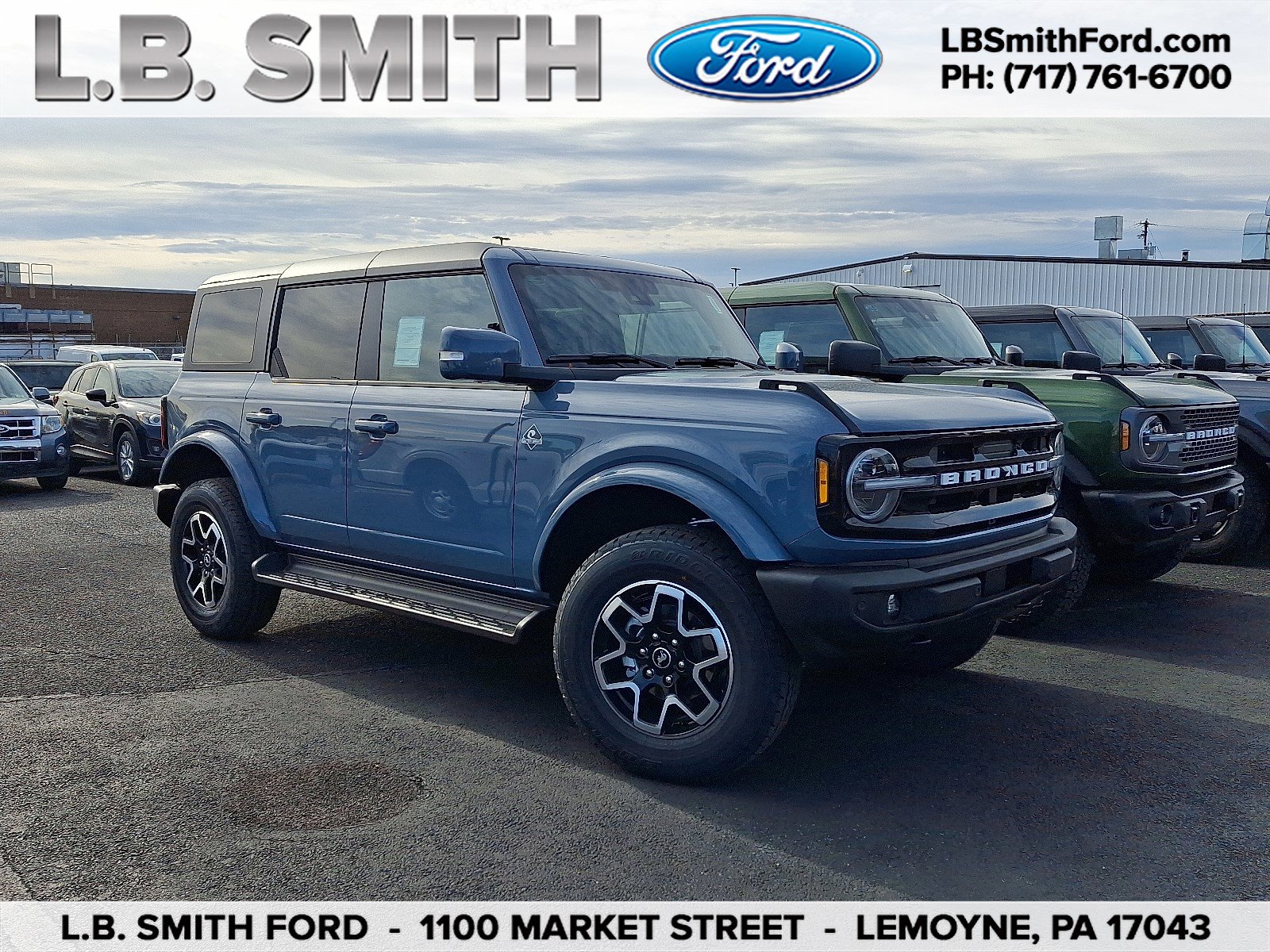 2025 Ford Bronco SUV 