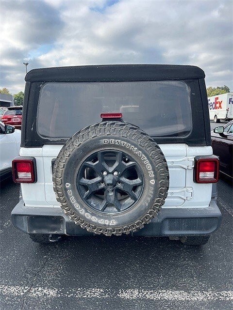 2020 Jeep Wrangler Unlimited Willys photo 4