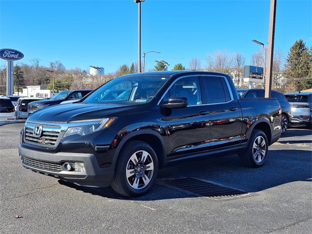 Used 2017 Honda Ridgeline RTL-T Truck