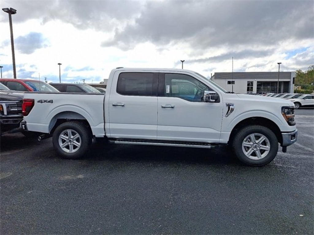 New 2025 Ford F-150 XLT TRUCK