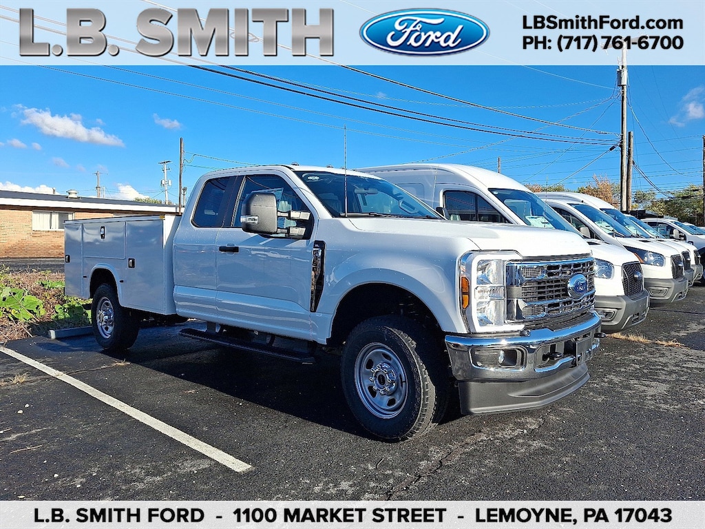 New 2025 Ford Chassis Cab F-350 XL TRUCK