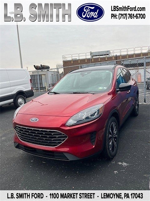 2022 Ford Escape SE's photo