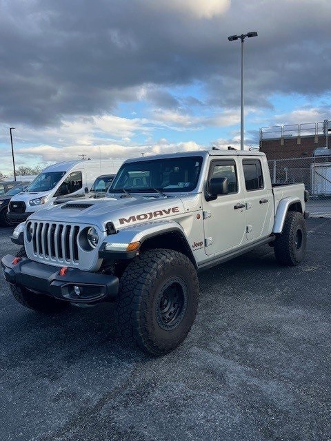 2023 Jeep Gladiator Mojave's photo