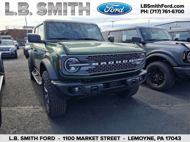 2025 Ford Bronco SUV 