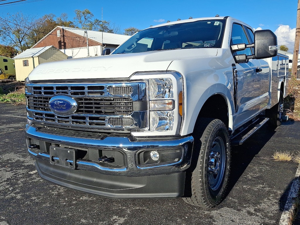 New 2025 Ford Chassis Cab F-350 XL TRUCK