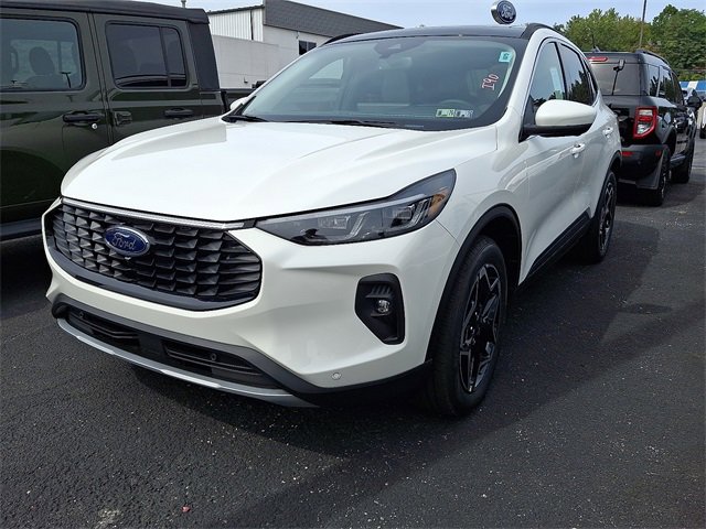 2026 Ford Escape Platinum photo 3