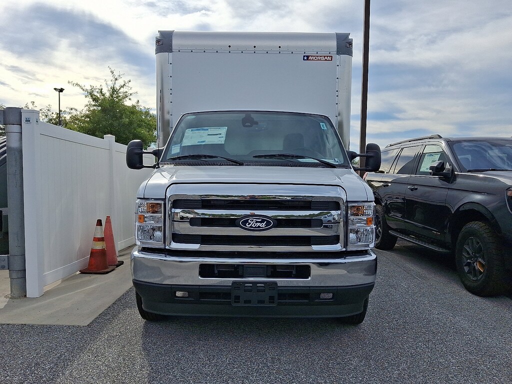 New 2026 Ford Econoline Cutaway E-450 DRW VAN