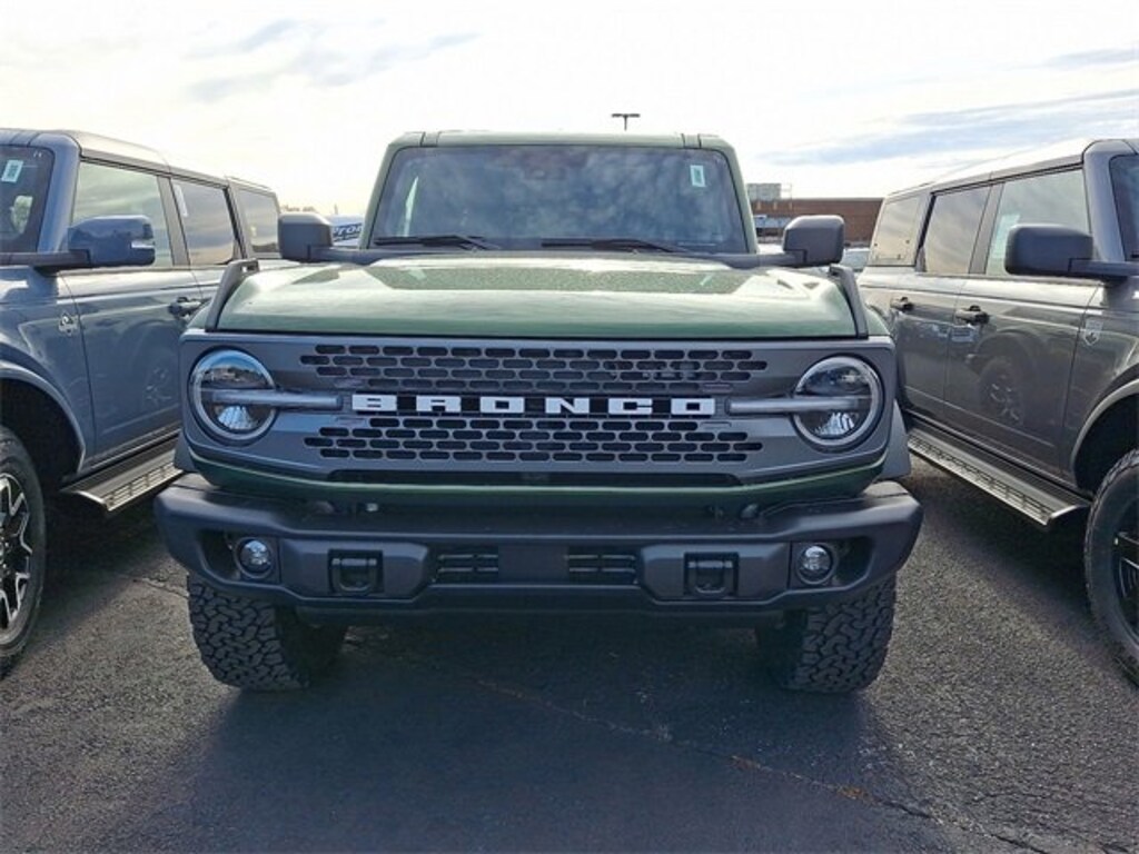 New 2025 Ford Bronco Badlands SUV