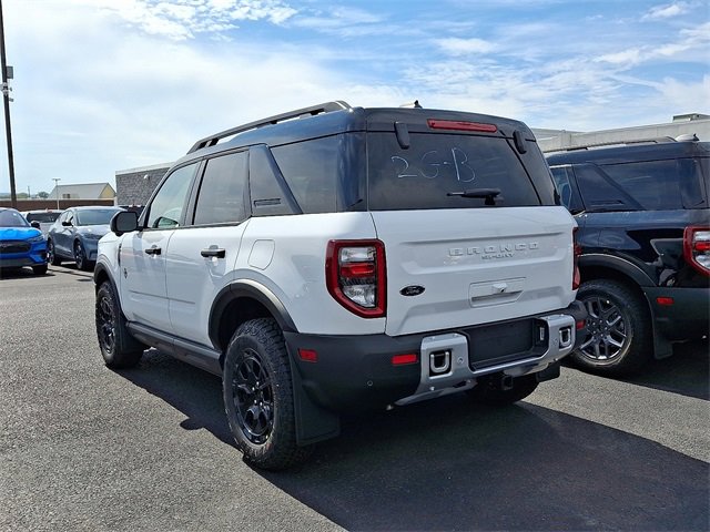 2025 Ford Bronco Sport Outer Banks photo 3