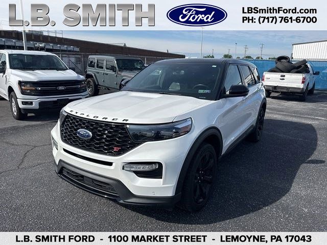2022 Ford Explorer ST 4WD's photo