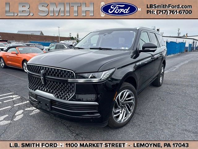 2025 Lincoln Navigator Reserve 4WD's photo