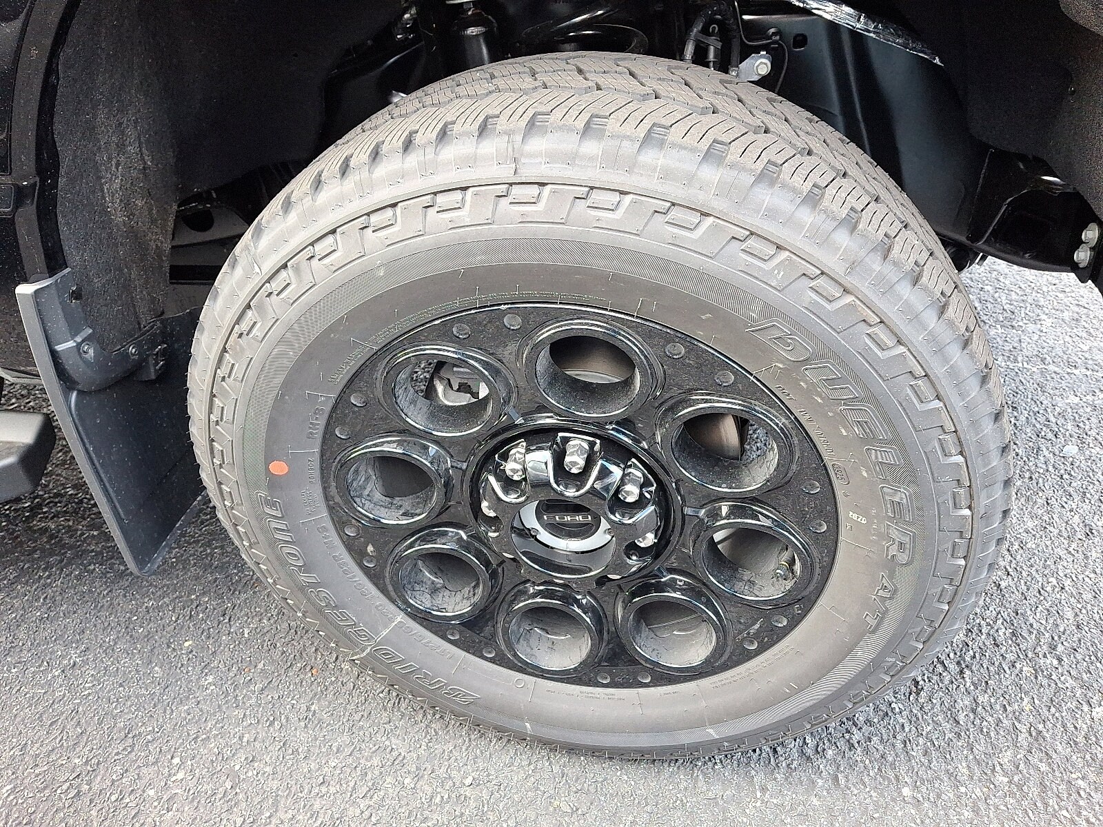 2026 Ford F-350 Lariat photo 3