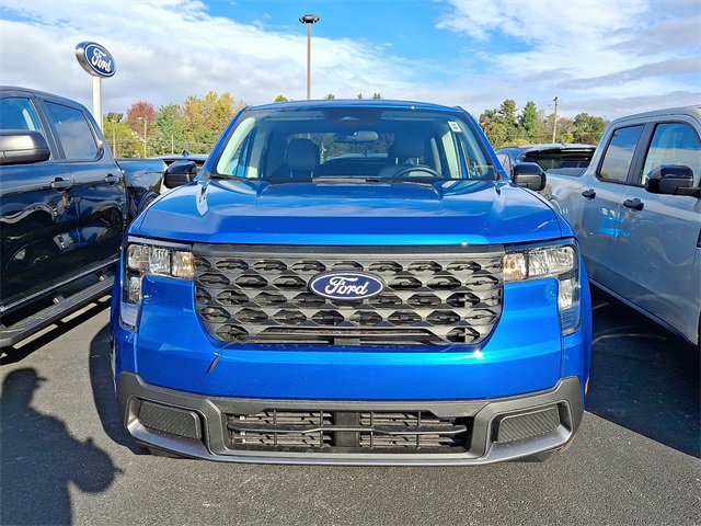 2025 Ford Maverick XLT photo 2