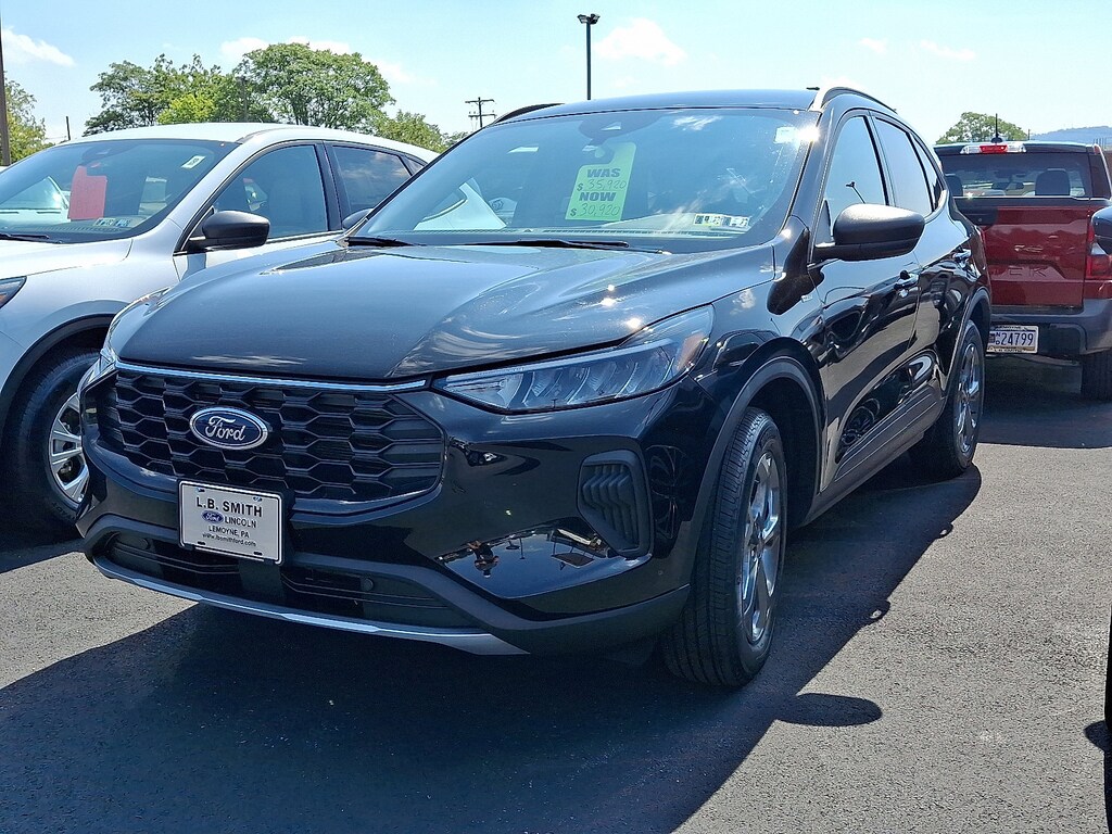 New 2025 Ford Escape ST-Line SUV