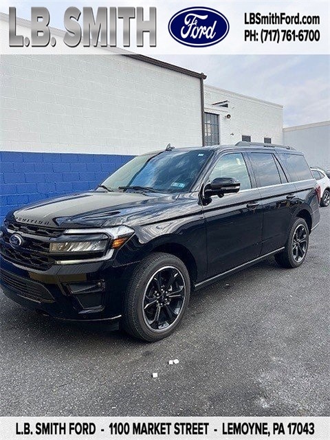 2023 Ford Expedition Limited's photo