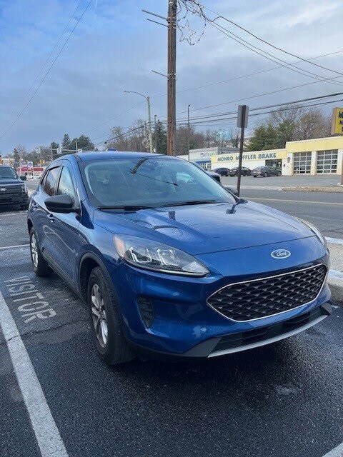 2022 Ford Escape SE photo 3