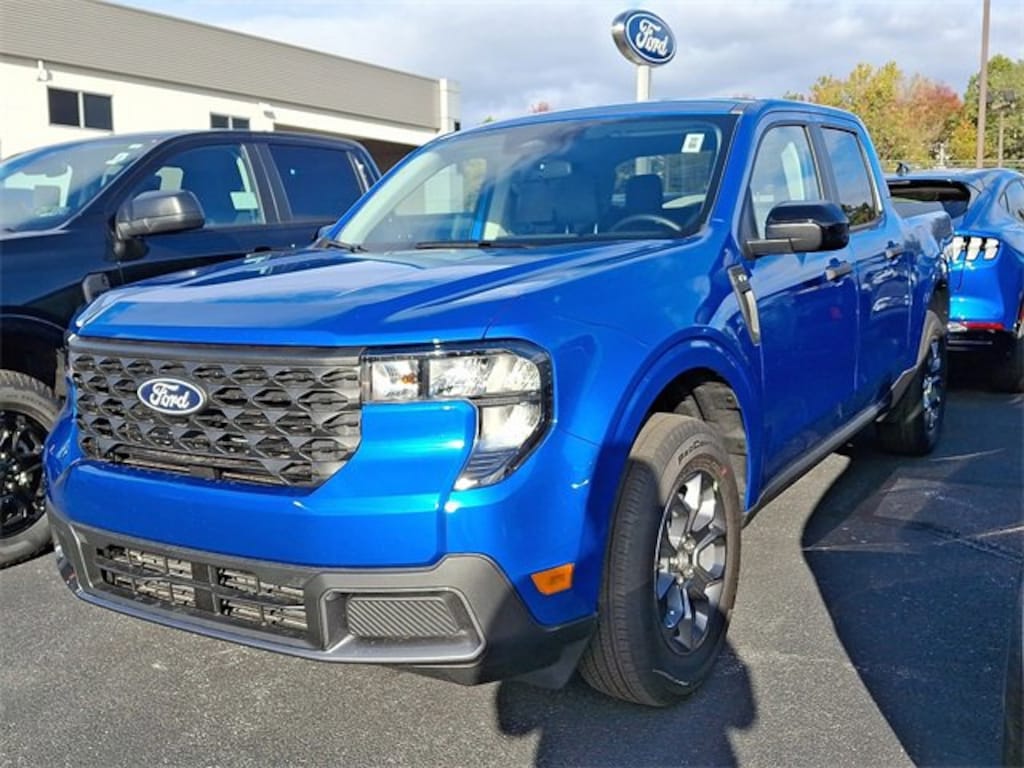 New 2025 Ford Maverick XLT TRUCK