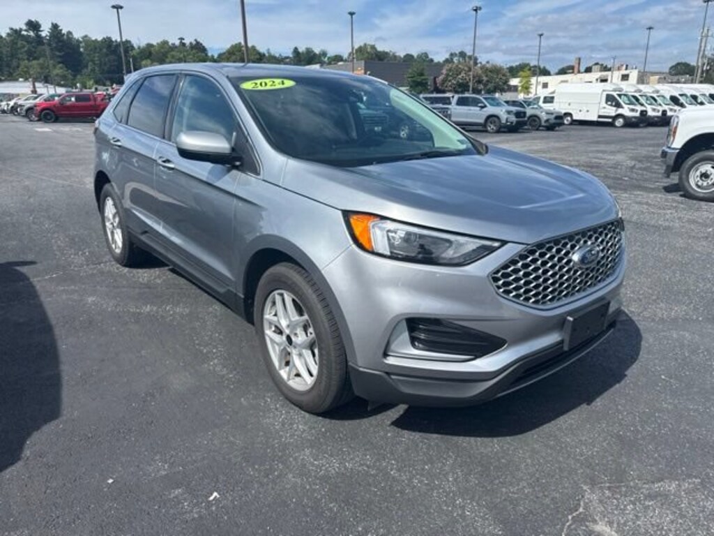 Used 2024 Ford Edge SEL SUV