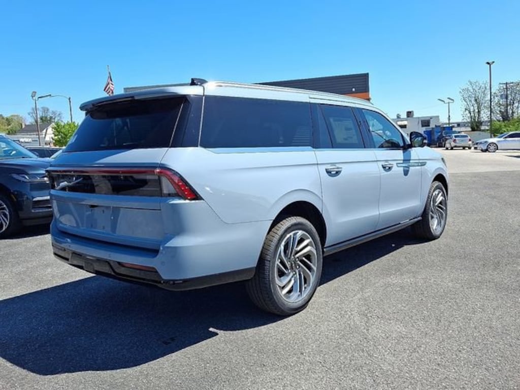 New 2026 Lincoln Navigator L Reserve L SUV