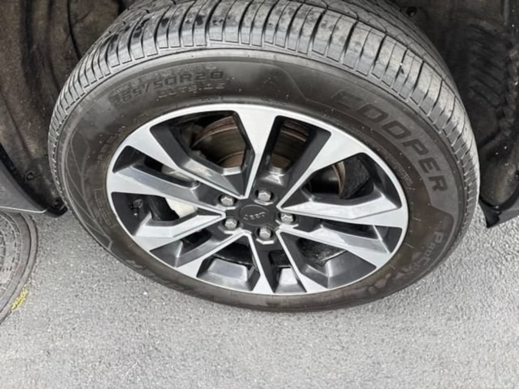 Certified 2022 Jeep Grand Cherokee Overland SUV