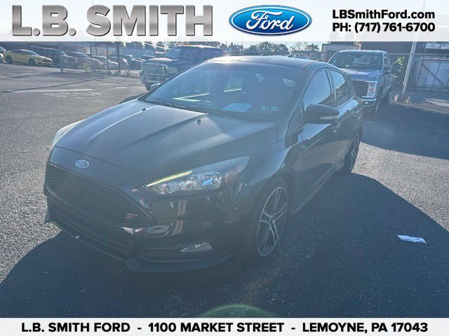 Certified 2017 Ford Focus Base HATCHBACK