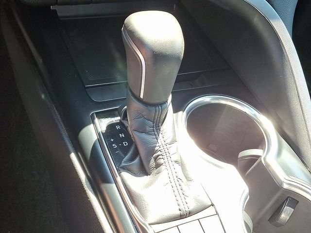 2018 Toyota Camry XLE Hybrid - Photo 15