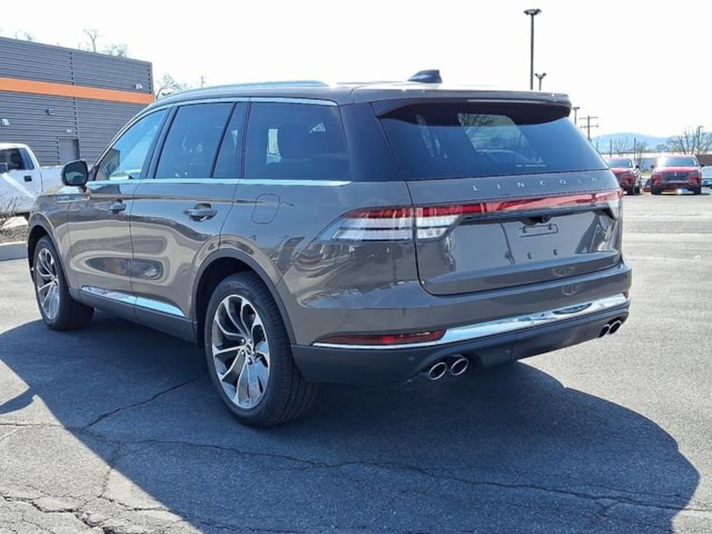 New 2026 Lincoln Aviator Premiere® SUV