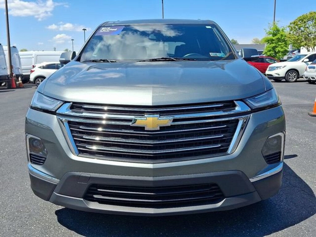 Used 2022 Chevrolet Traverse LT Cloth SUV