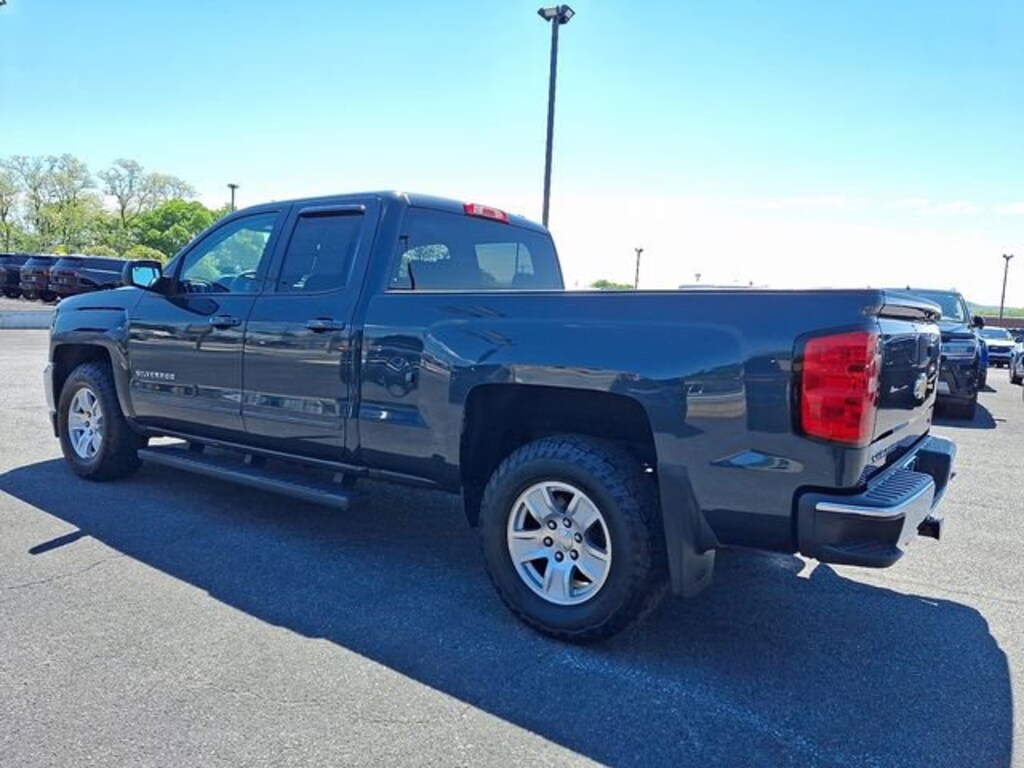 Used 2018 Chevrolet Silverado LT EXTENDED CAB SHORT BED TRUCK