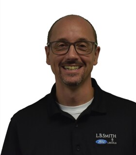 Staff member Kent Bushey from e694db356220