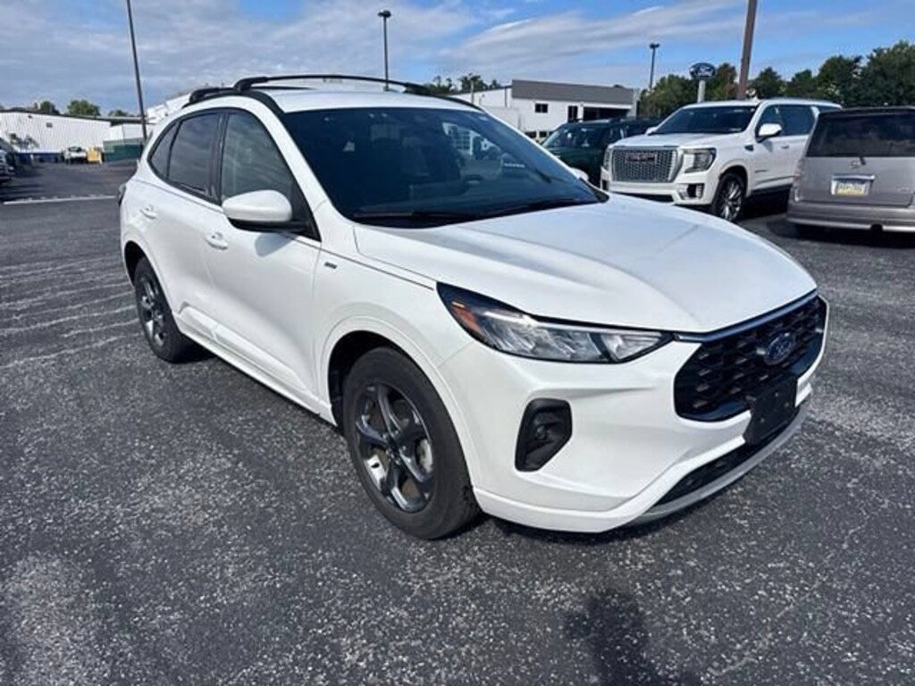Used 2023 Ford Escape ST-Line Select SUV
