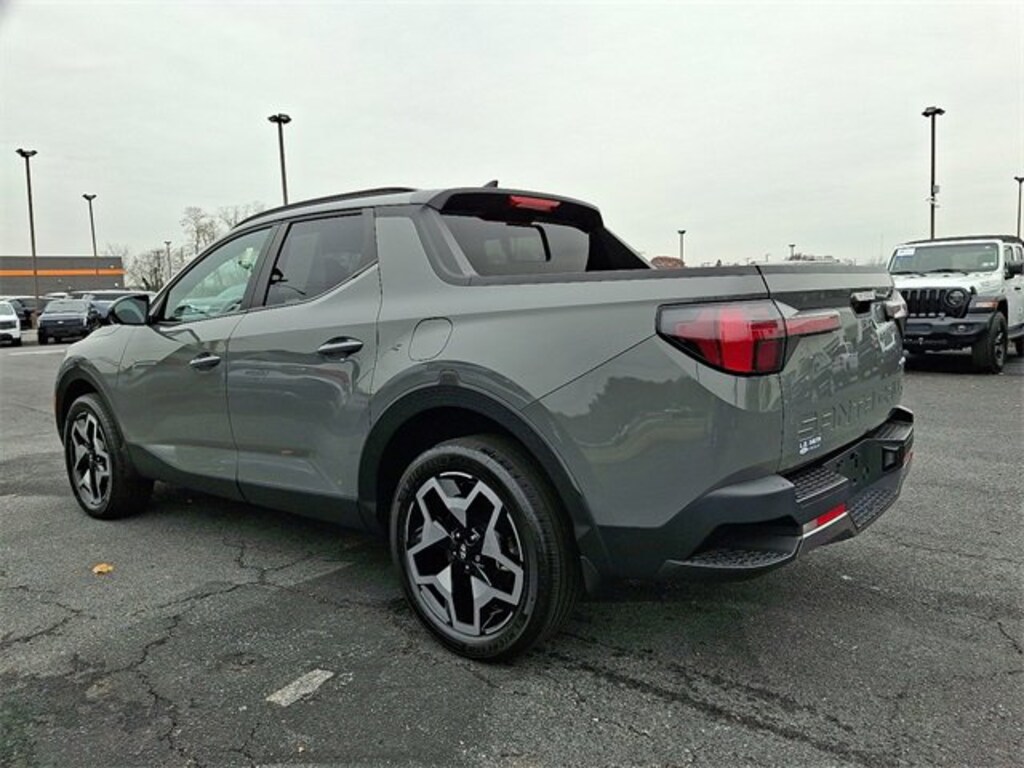 Used 2024 Hyundai Santa Cruz 2.5T Limited Crew Cab Short Bed Truck