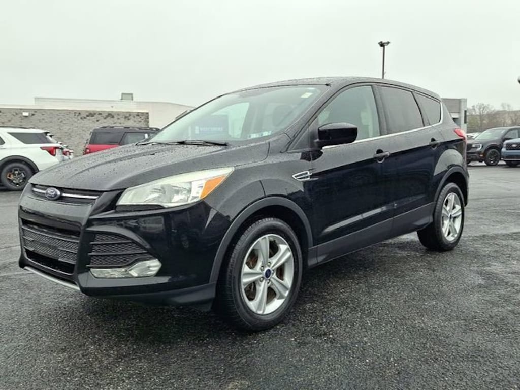 Used 2016 Ford Escape SE SUV