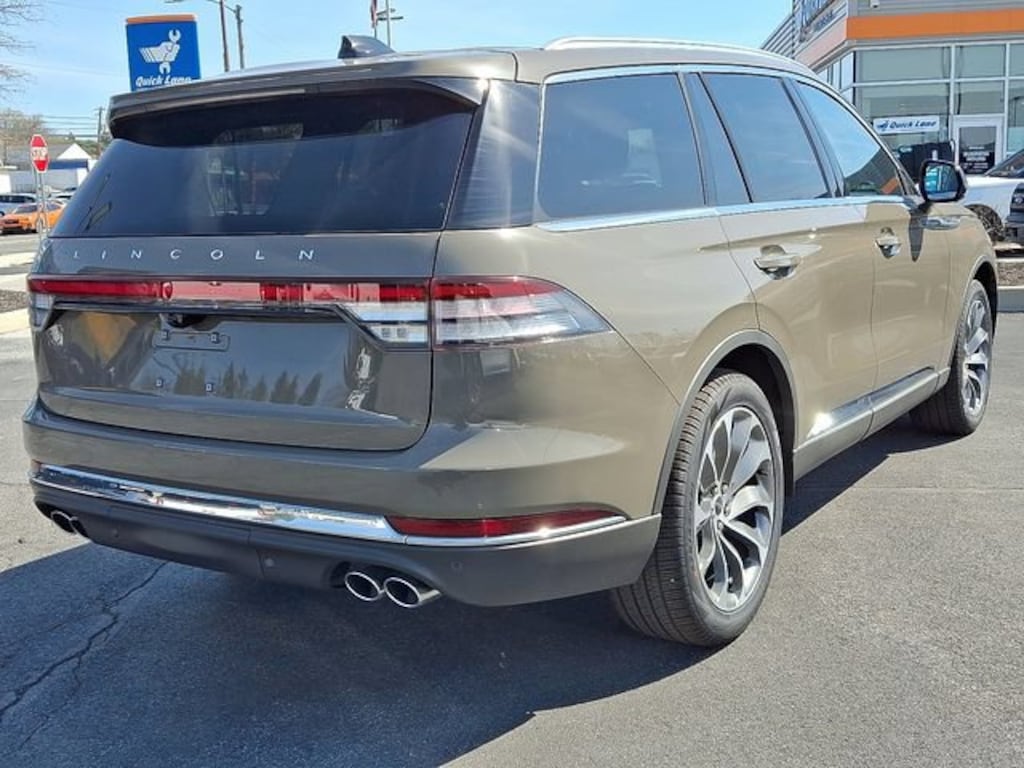 New 2026 Lincoln Aviator Premiere® SUV