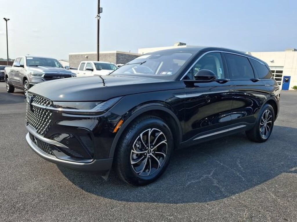 Certified 2025 Lincoln Nautilus Premiere SUV