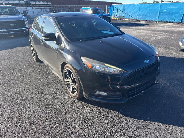 Certified 2017 Ford Focus Base HATCHBACK