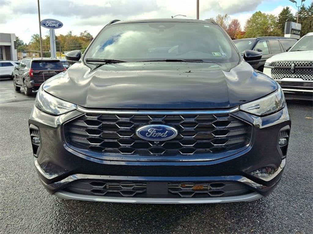 Used 2024 Ford Escape ST-Line Select SUV