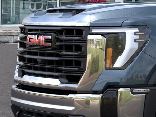2026 GMC Sierra 3500HD Pro - Photo 13
