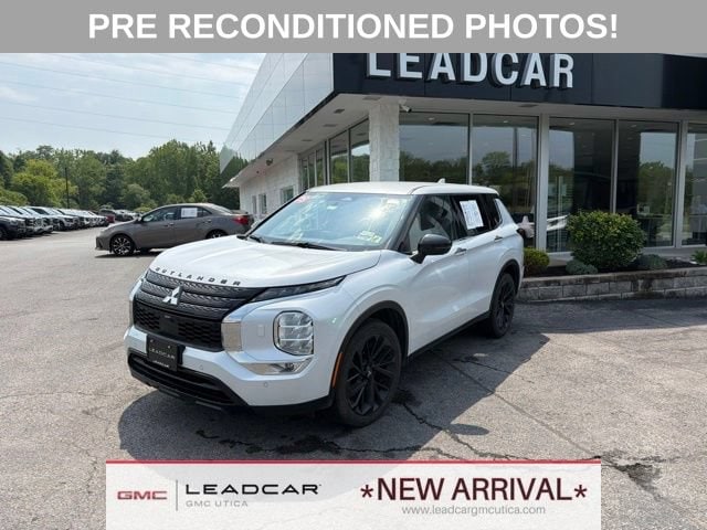 2023 Mitsubishi Outlander SE Black Edition S-AWC's photo
