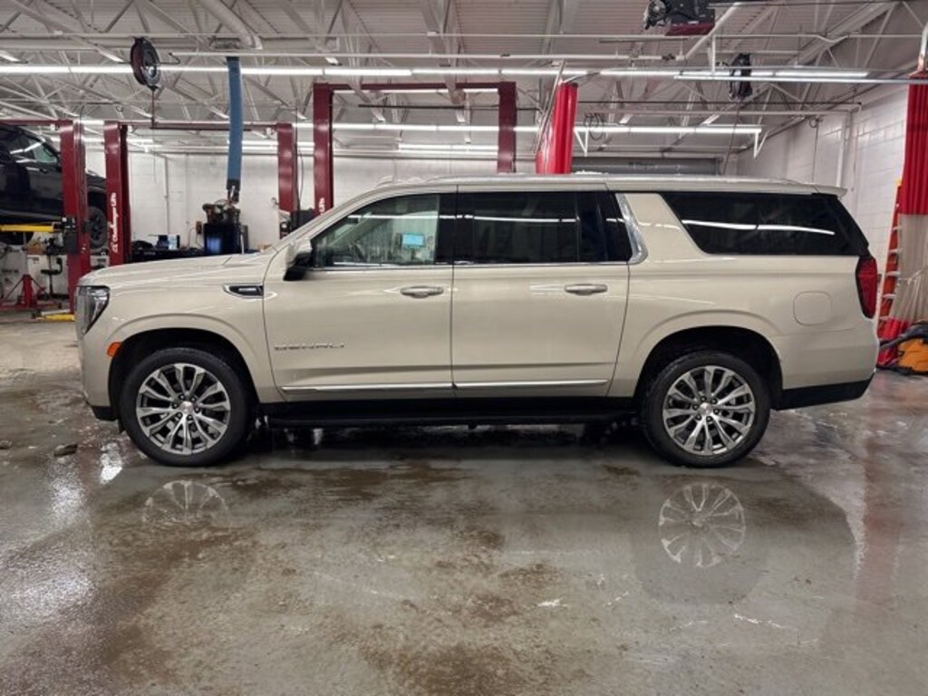 Used 2023 GMC Yukon XL Denali SUV
