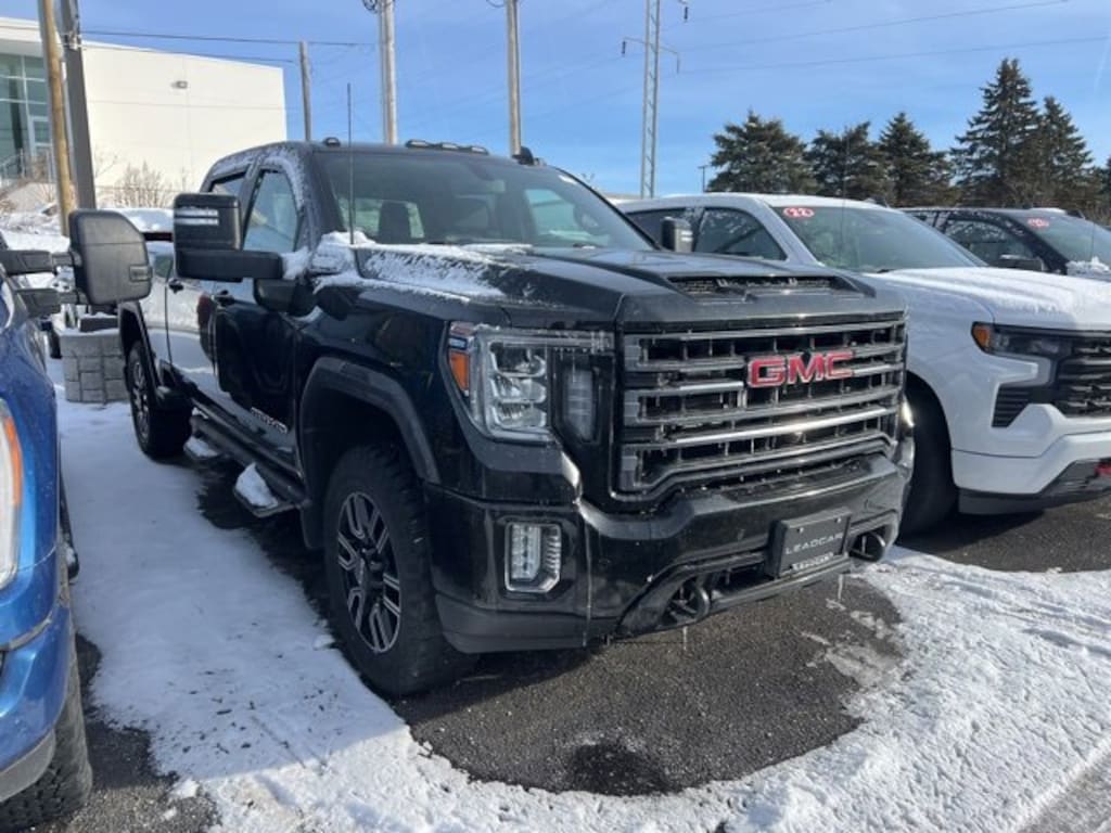 Used 2022 GMC Sierra 2500 HD AT4 Truck