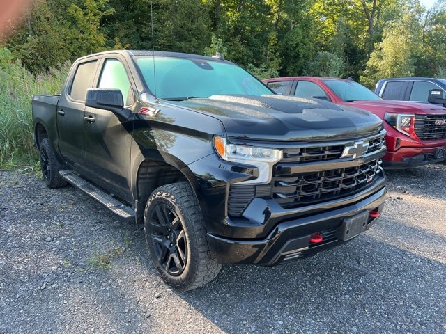 2022 Chevrolet Silverado 1500 LT Trail Boss photo 3