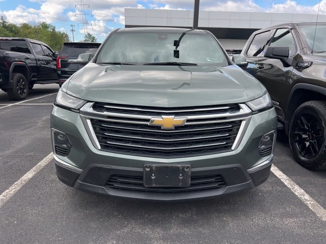 2023 Chevrolet Traverse Cloth photo 2