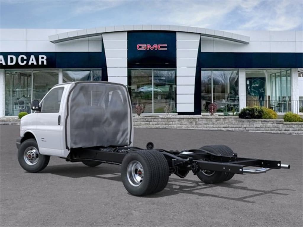 New 2025 GMC Savana Cutaway 3500 1WT Cutaway Van