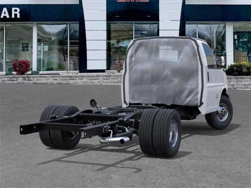 New 2025 GMC Savana Cutaway 3500 1WT Cutaway Van